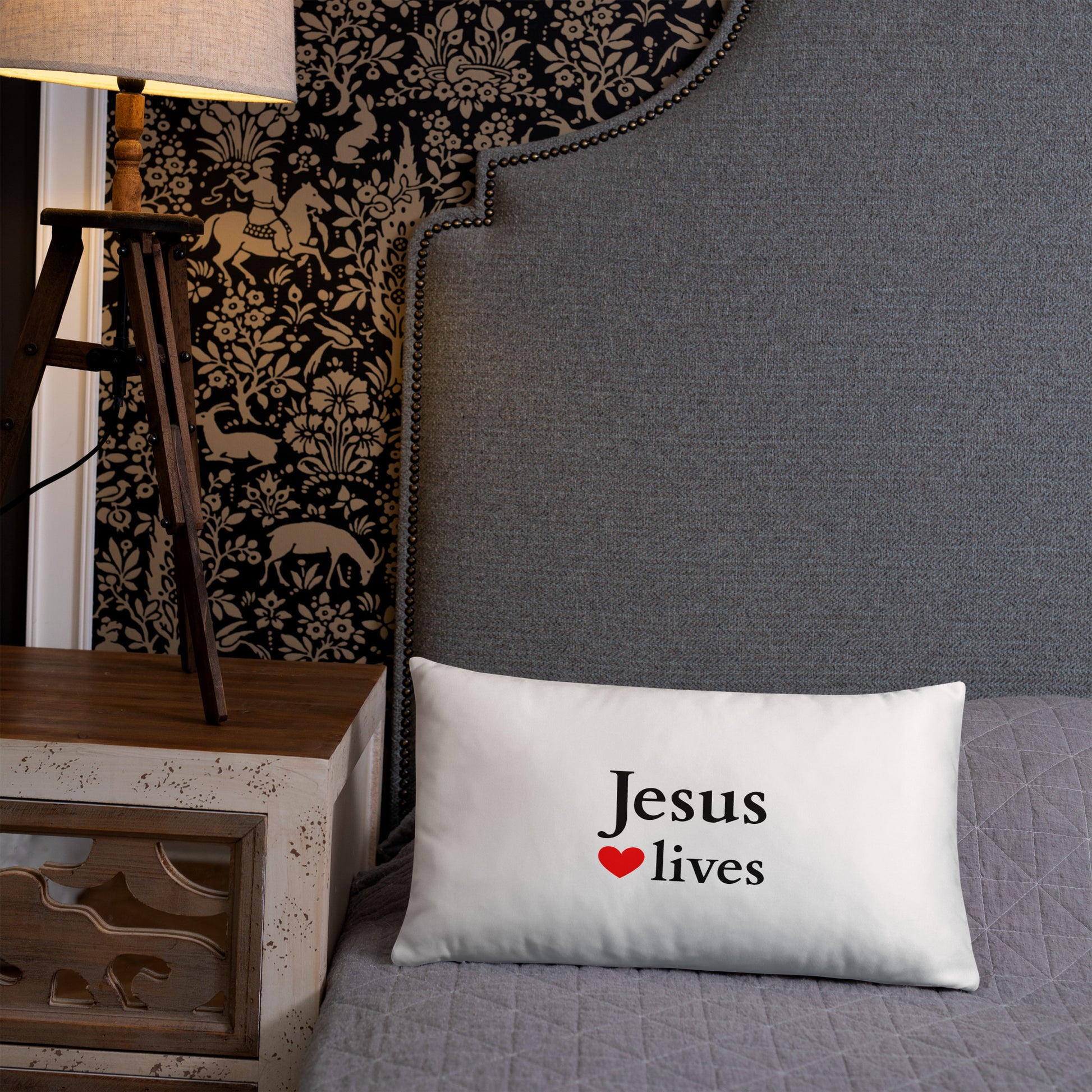 Jesus lives - Basic Pillow - Bright Design EN faith design by The Light of Life