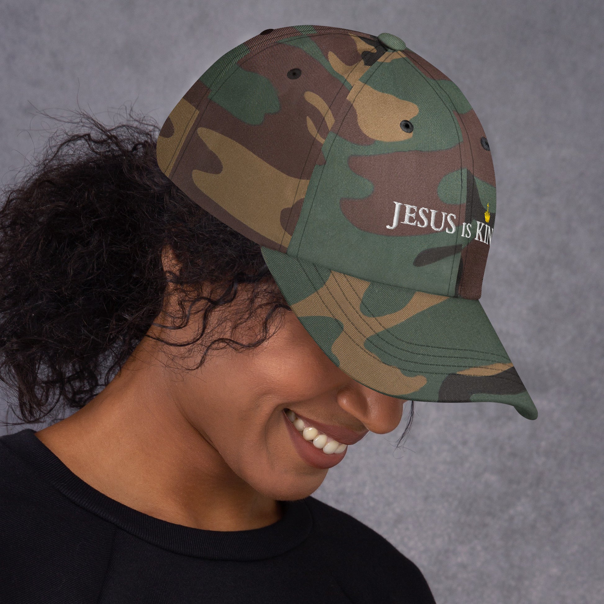 JESUS is KING - Dad-Hat DE dunkles Design ${variant-option} faith design by The Light of Life