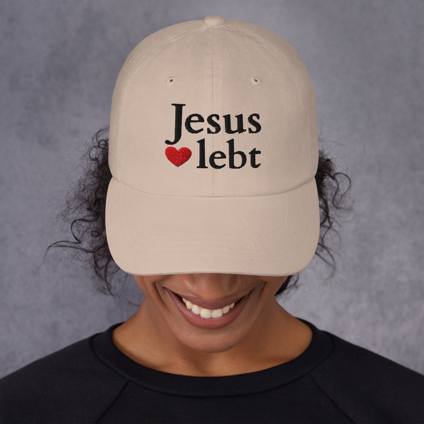 Jesus lebt - Dad-Hat DE helles Design faith design by The Light of Life