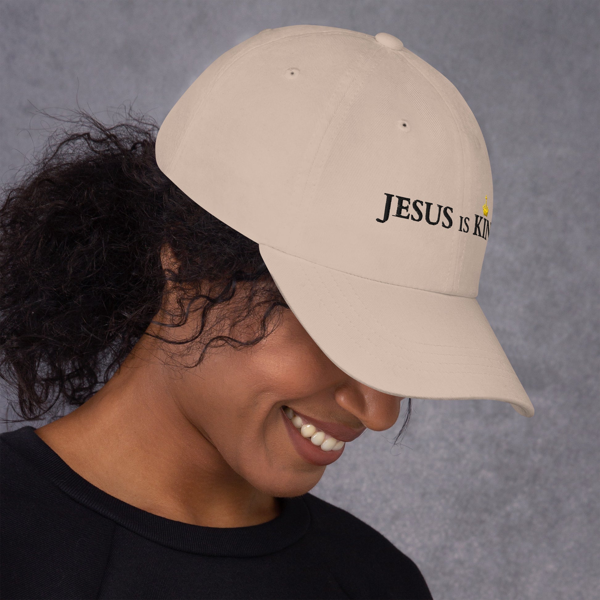 JESUS is KING - Dad-Hat DE helles Design ${variant-option} faith design by The Light of Life