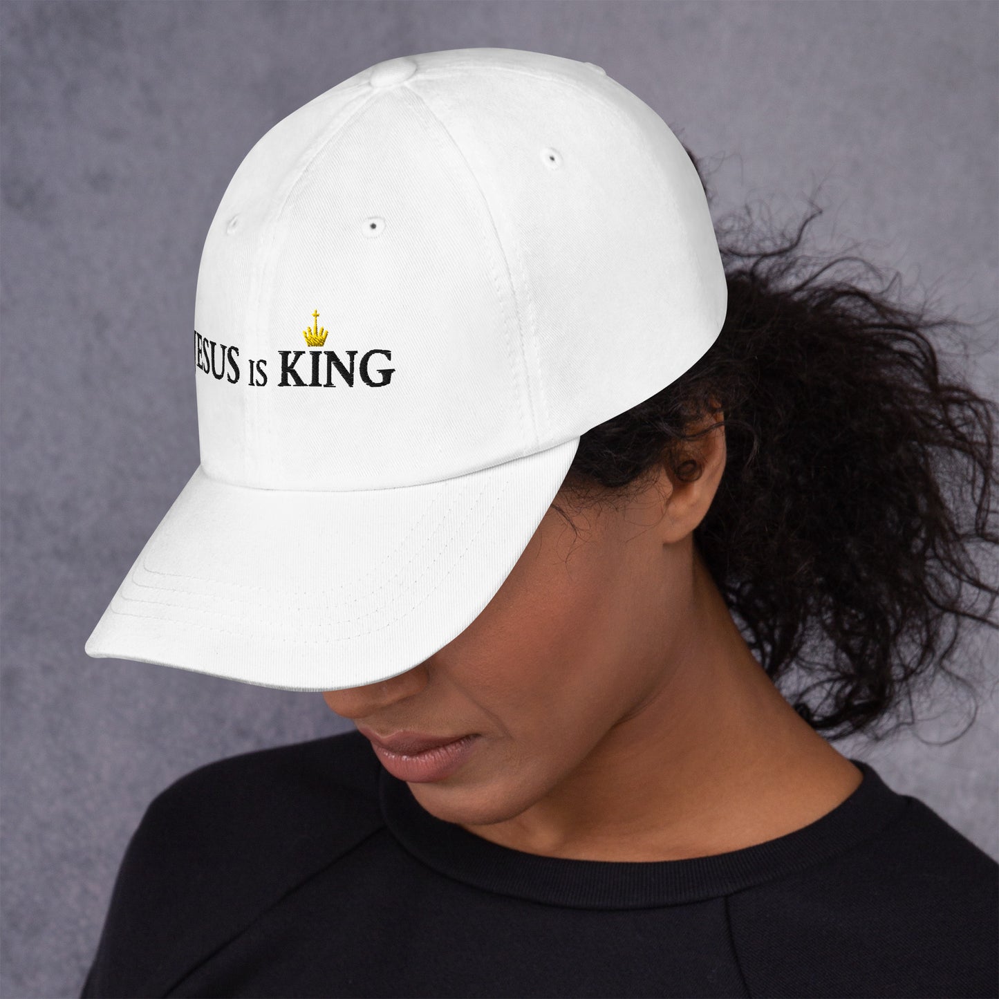 JESUS is KING - Dad-Hat DE helles Design ${variant-option} faith design by The Light of Life