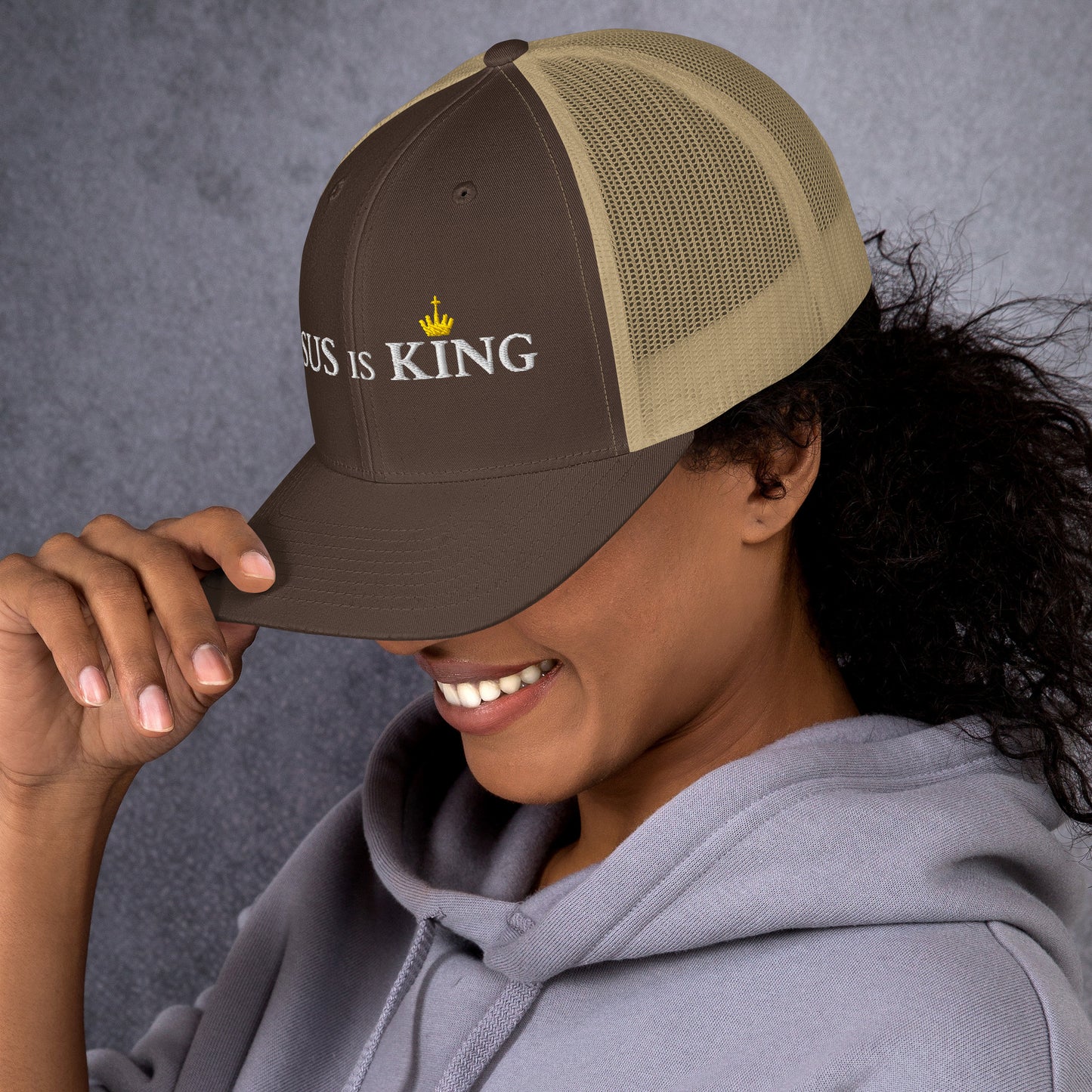 JESUS is KING - Trucker-Cap DE dunkles Design faith design by The Light of Life