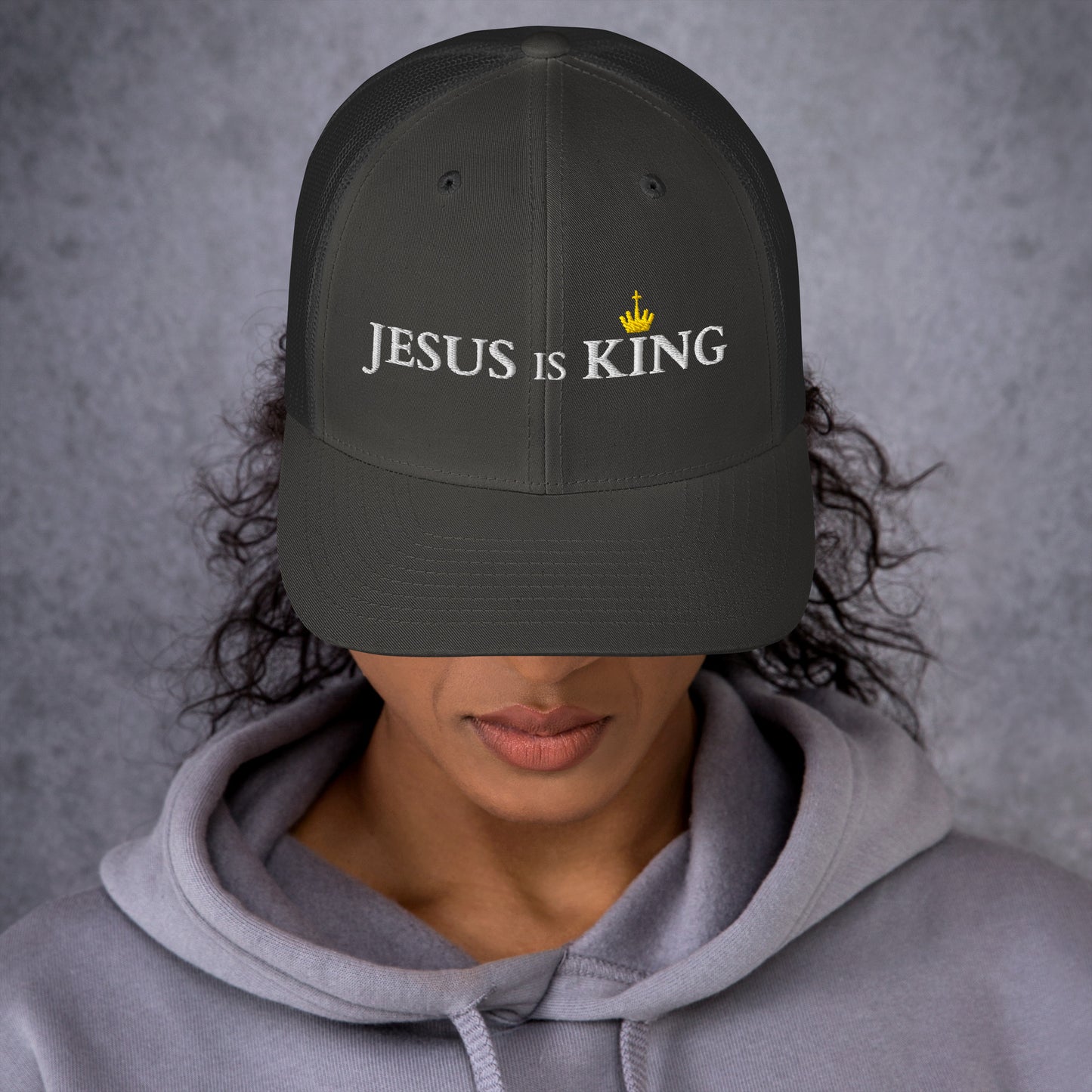 JESUS is KING - Trucker-Cap DE dunkles Design faith design by The Light of Life