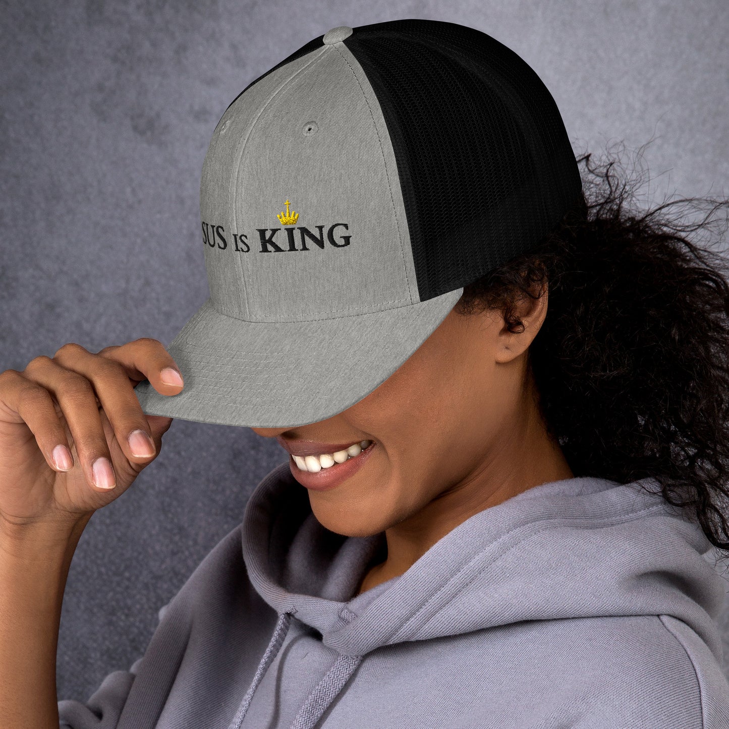 JESUS is KING - Trucker-Cap DE helles Design faith design by The Light of Life