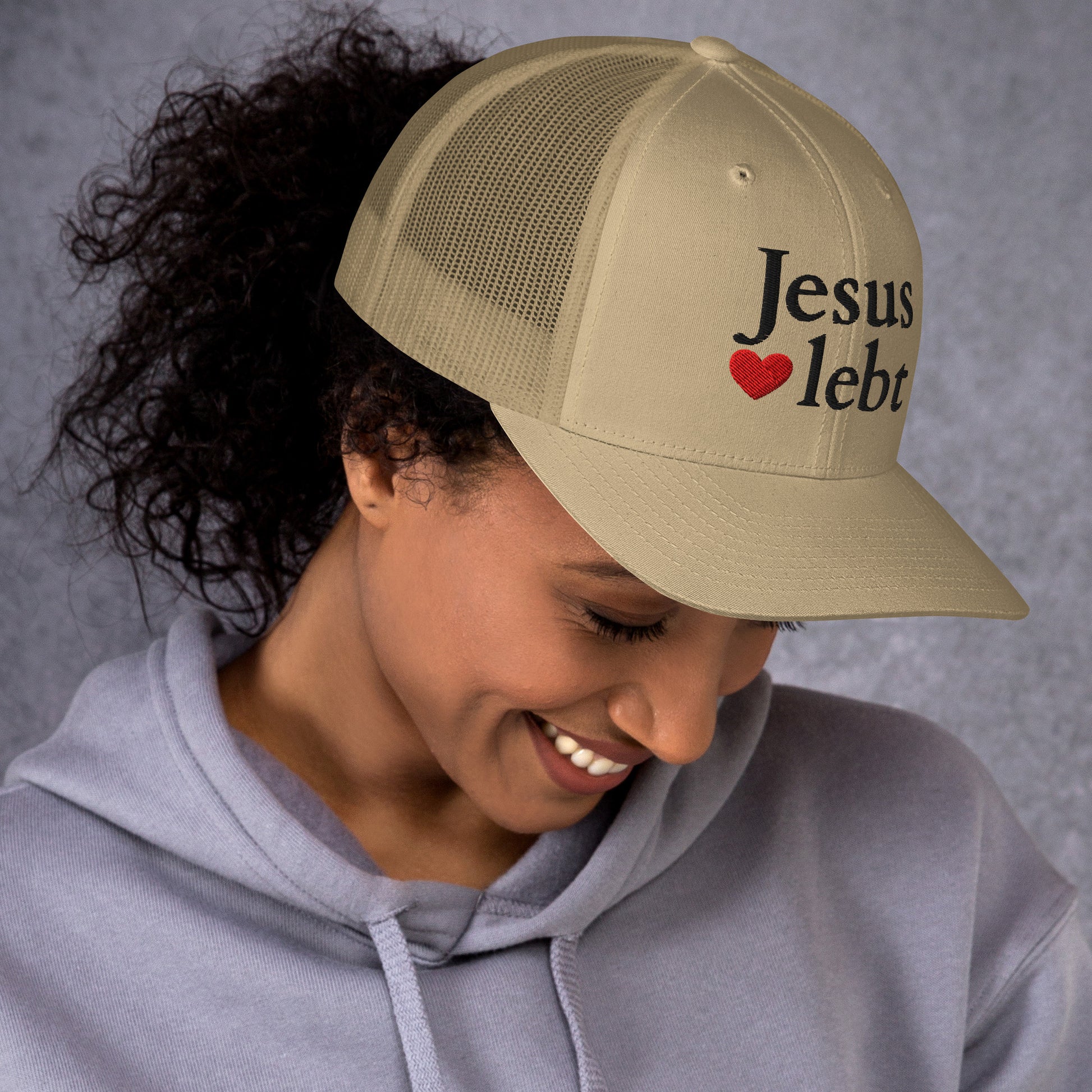 Jesus lebt - Trucker-Cap DE faith design by The Light of Life