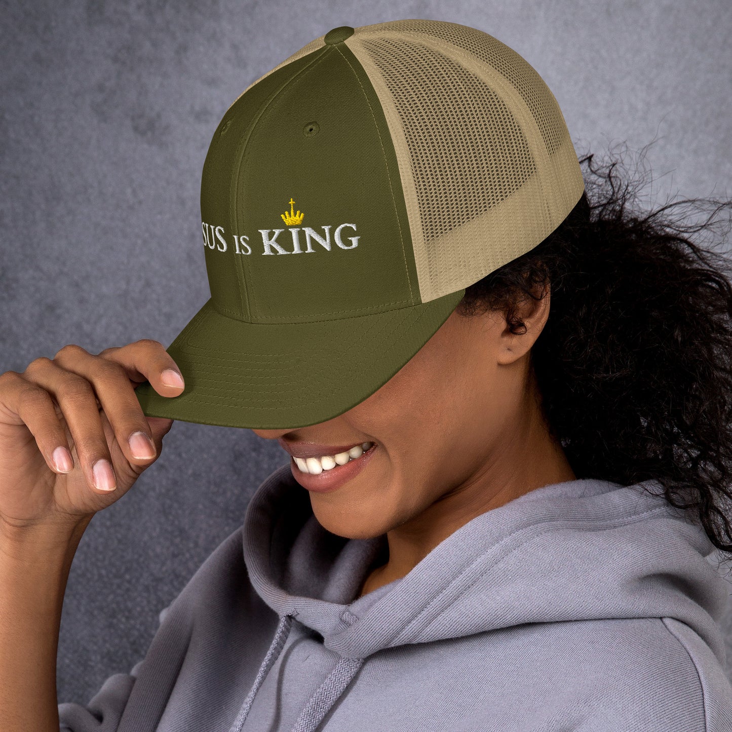 JESUS is KING - Trucker-Cap DE dunkles Design faith design by The Light of Life