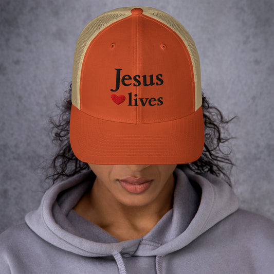 Jesus lives - Trucker Cap EN - Bright faith design by The Light of Life