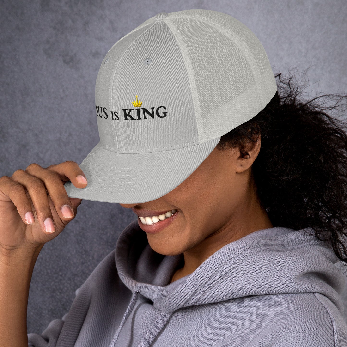 JESUS is KING - Trucker-Cap DE helles Design faith design by The Light of Life